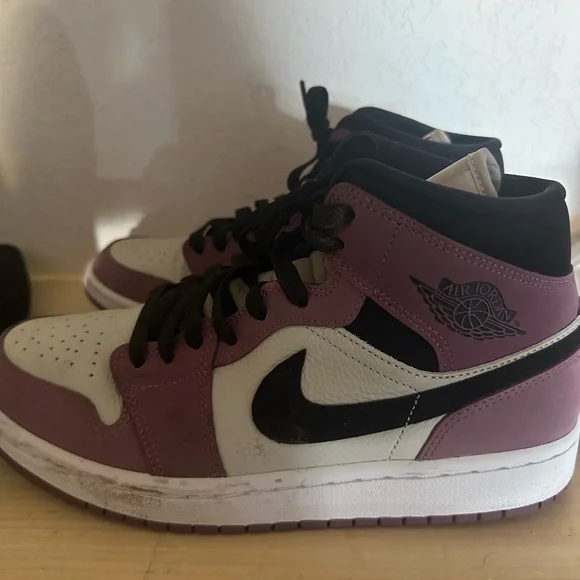 Nike Women's Sneakers - Pink and White - Picture 2 of 6